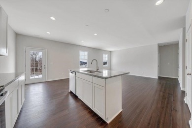 One level living. This spacious home features an open concept - photo 9