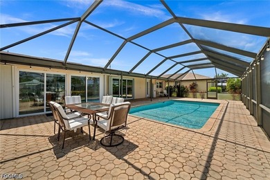AFFORDABLE GULF ACCESS WATERFRONT POOL HOME ON CAPE CORAL'S - photo 4