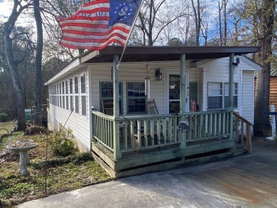 Lake Home For Sale in Georgetown, Georgia