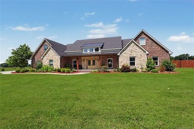 Looking for the perfect blend of luxury, comfort, and country - photo 3