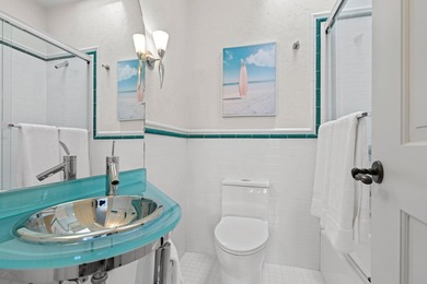308 Barcelona, a sophisticated, Mediterranean oasis in the heart - photo 41