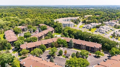 Charming 2 Bed, 2 Bath End-Unit Condo in Prime Bloomington - photo 46