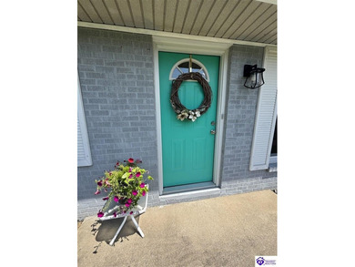 BEAUTIFULLY UPDATED! Welcome to 904 Maplewood Dr., perfectly - photo 50