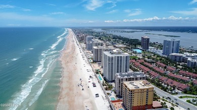 Direct oceanfront PENTHOUSE in the luxurious condominium of - photo 3