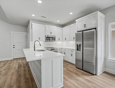 Discover this brand-new home in one of the most desirable areas - photo 6