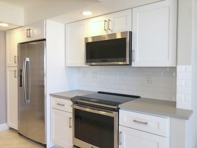 Beautiful 2BR / 2BA unit features a timeless, cool coastal style - photo 7