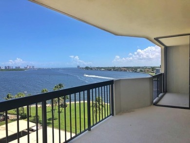 Beautiful 2BR / 2BA unit features a timeless, cool coastal style - photo 10