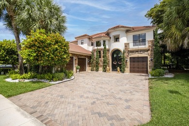 A private backyard paradise with a custom Van Kirk pool, tiki - photo 4