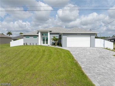 Private Outdoor Oasis Featuring a Heated Pool. Enjoy your own - photo 4