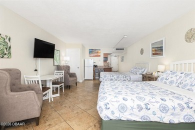 WELCOME TO YOU RETREAT AND INVESTMENT. This unit is direct - photo 4