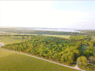 Stockton Lake Lot For Sale in Stockton Missouri