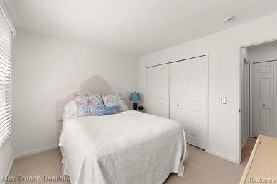 THE HEATHERS! Desirable Eaton model with 1st floor primary suite - photo 36