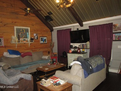 Enjoy country living in a +/- 2,200-sf home conveniently located - photo 2