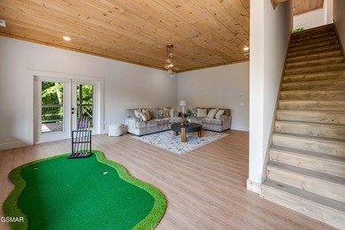 Experience luxury mountain living in this brand-new custom cabin - photo 44