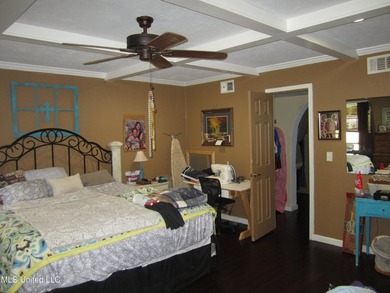 Enjoy country living in a +/- 2,200-sf home conveniently located - photo 5