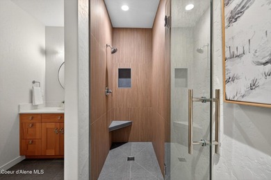 Nestled in one of Hayden Lake's most coveted close-in locations - photo 49