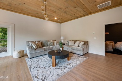 Experience luxury mountain living in this brand-new custom cabin - photo 50
