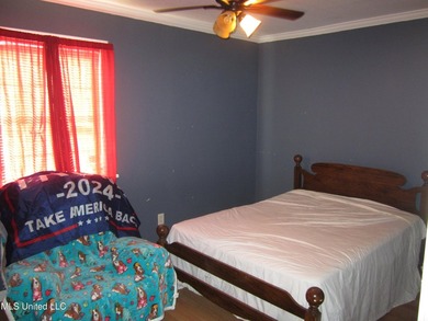 Enjoy country living in a +/- 2,200-sf home conveniently located - photo 10