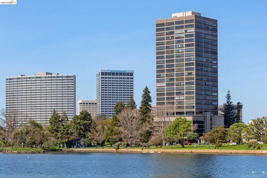 Lake Condo For Sale in Oakland, California