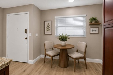 Rarely available corner unit in sought-after Boca Barwood, a - photo 10