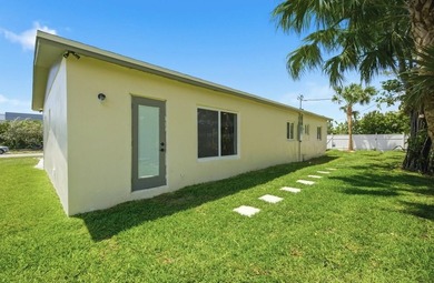 !ACCEPTING BACKUP OFFERS! STUNNING FULLY RENOVATED HOME OFFERING - photo 2