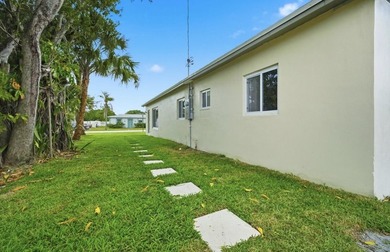 !ACCEPTING BACKUP OFFERS! STUNNING FULLY RENOVATED HOME OFFERING - photo 3