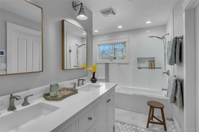 Welcome to this picture-perfect three-bedroom ranch, ideally - photo 15