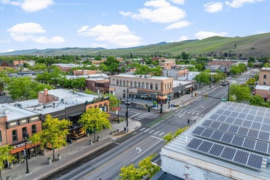 The Legendary Oxford Bar & Cafe - Downtown Missoula, Montana - photo 33