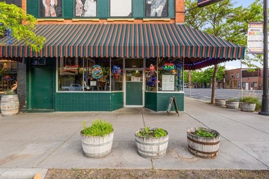 The Legendary Oxford Bar & Cafe - Downtown Missoula, Montana - photo 41