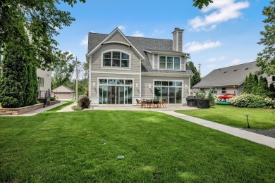 Lake Home For Sale in Hartland, Wisconsin