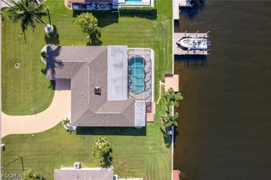 Experience true Florida waterfront living in this SE Cape Coral - photo 4