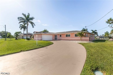 Experience true Florida waterfront living in this SE Cape Coral - photo 8