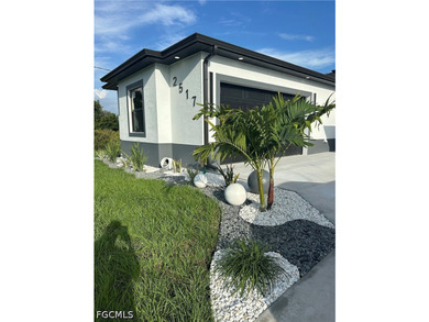 Welcome to this stunning new-build (2026) home on a spacious lot - photo 1