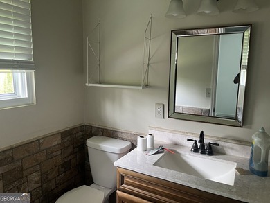 Priced to sell! This is a beautiful home, well-kept and cared - photo 7