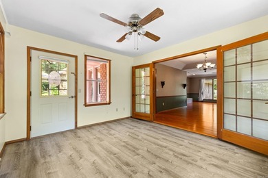 Welcome home to this beautifully maintained 3 bedroom, 2 bath - photo 13