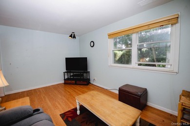 Legal two-family Colonial tucked away on large cul-de-sac - photo 6