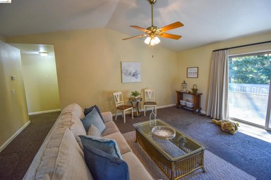 Price Impoved! Welcome Home to Phoenix Lake Park! This single - photo 8