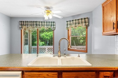Welcome home to this beautifully maintained 3 bedroom, 2 bath - photo 21