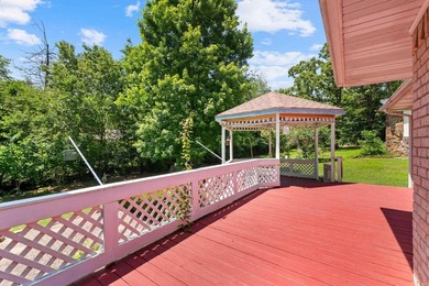 Welcome home to this beautifully maintained 3 bedroom, 2 bath - photo 25