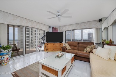 Experience luxury coastal living in this stunning 7th-floor end - photo 5