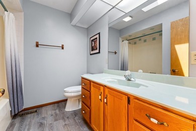 Welcome home to this beautifully maintained 3 bedroom, 2 bath - photo 32