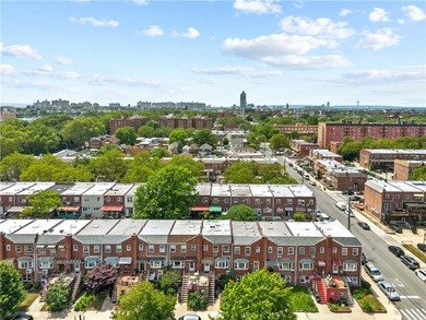 Beautifully renovated modern design, this legal 2-family brick - photo 33