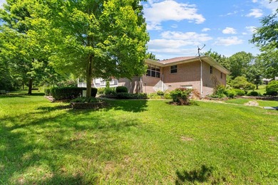 Welcome home to this beautifully maintained 3 bedroom, 2 bath - photo 39