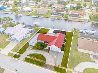 ELEVATED WATERFRONT SAILBOAT ACCESS POOL HOME WITH 4 CAR GARAGE - photo 8