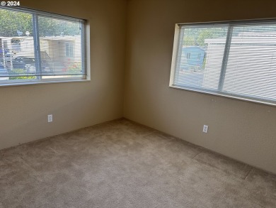 Beautiful open concept three bedroom home with an office that - photo 9