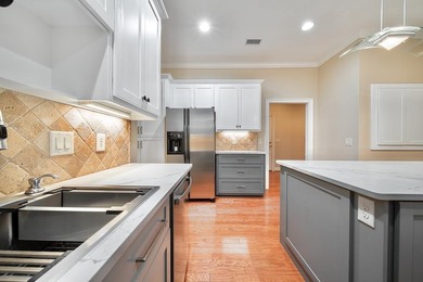 Luxury Lock-and-Leave Living in Brentwood at Maple Ridge - - photo 13