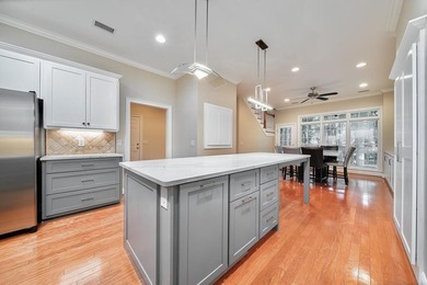 Luxury Lock-and-Leave Living in Brentwood at Maple Ridge - - photo 14