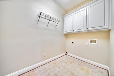 Luxury Lock-and-Leave Living in Brentwood at Maple Ridge - - photo 17