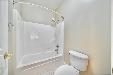 Luxury Lock-and-Leave Living in Brentwood at Maple Ridge - - photo 24