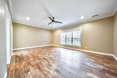 Luxury Lock-and-Leave Living in Brentwood at Maple Ridge - - photo 27
